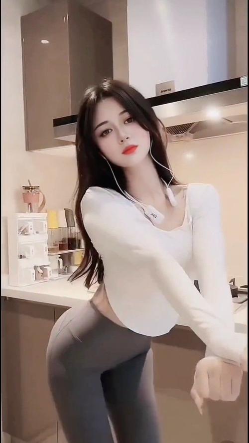 各平台热舞女郎视频下载技巧，告别下载难题