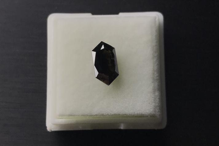 免费黑钻哪里有?这几个地方你可以去看看!