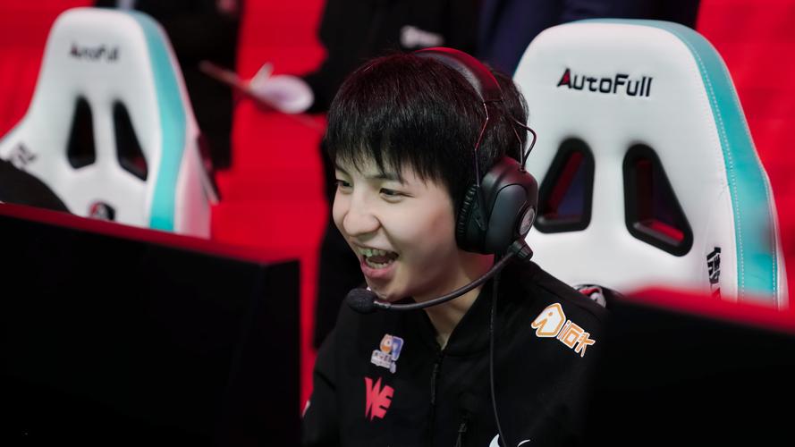 前职业选手Aluka:从LOL到吃鸡的传奇之路