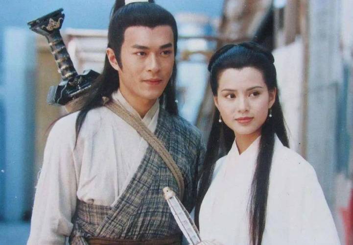 杨过游戏:热辣可爱小龙女等你携手闯荡江湖