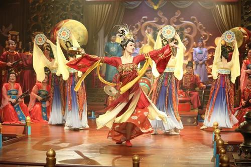 舞姬游戏详解：沉浸式舞蹈体验，成为舞台巨星！