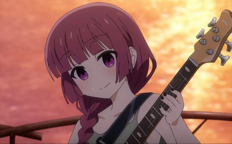 夏日狂想曲：那些年我们一起追过的盛夏