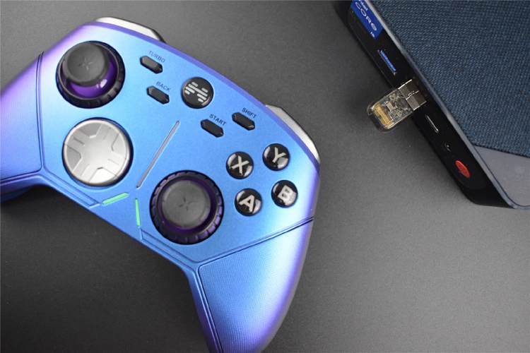 英雄岛新手卡礼包大放送:助你轻松体验游戏乐趣