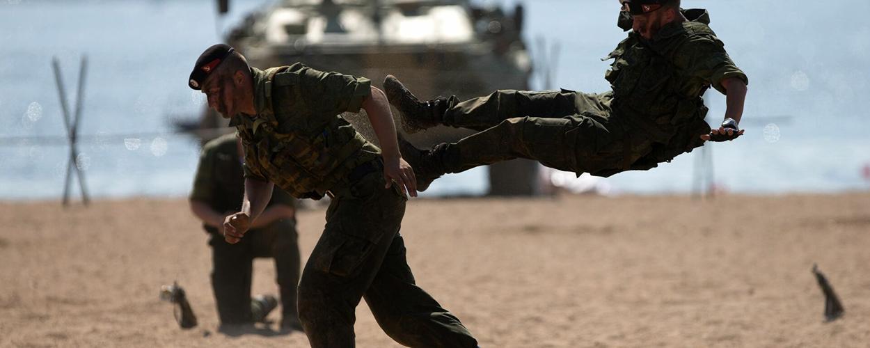 俄军舰炮射击演习:日本海惊现炮火