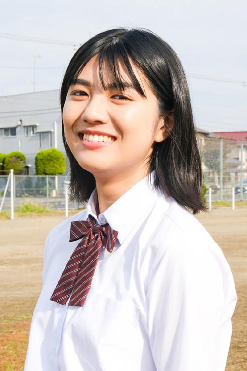 了解日本演员铃木咲：从角色到幕后故事