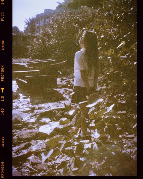 还在找废村少女更新地址？这里有你想要的资源