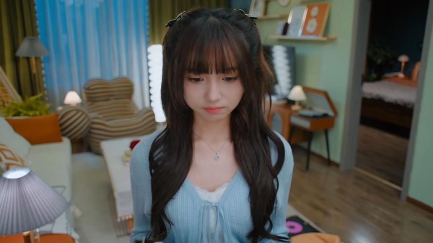 美女，你弟弟的游戏太好玩了，请别影响我学习！