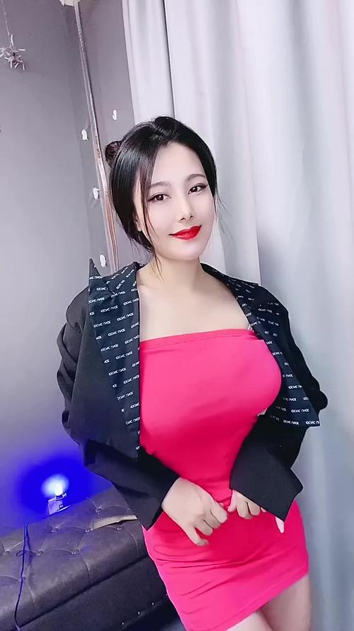 热舞女郎最新更新地址分享，精彩不容错过