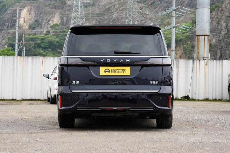 梦想家生活V0.6安卓汉化:在朋友家开启新生活