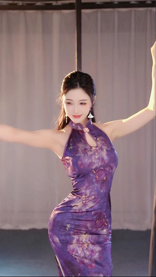 想下载热舞女郎？这里有你需要的下载链接！