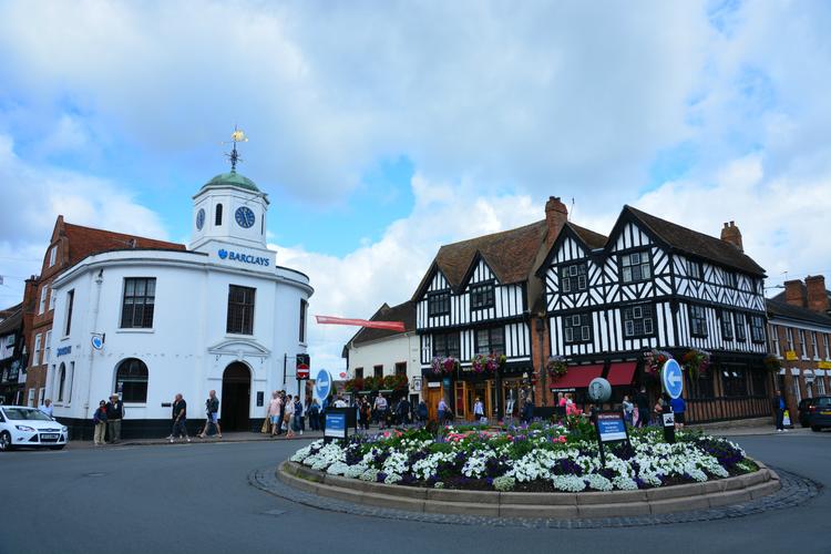 想了解斯拉特福德内有小羊？官方网站带你深入了解！