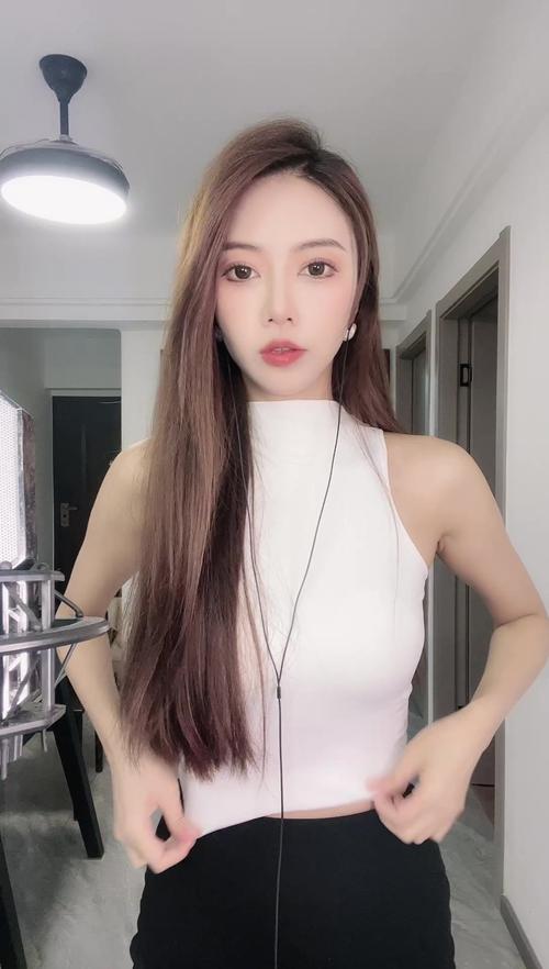 小十七11部合集安卓下载：刺激游戏等你体验