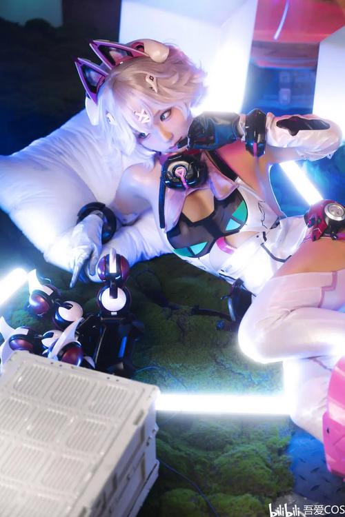 直接下载蠢沫沫汉化版:便捷获取高清COS资源
