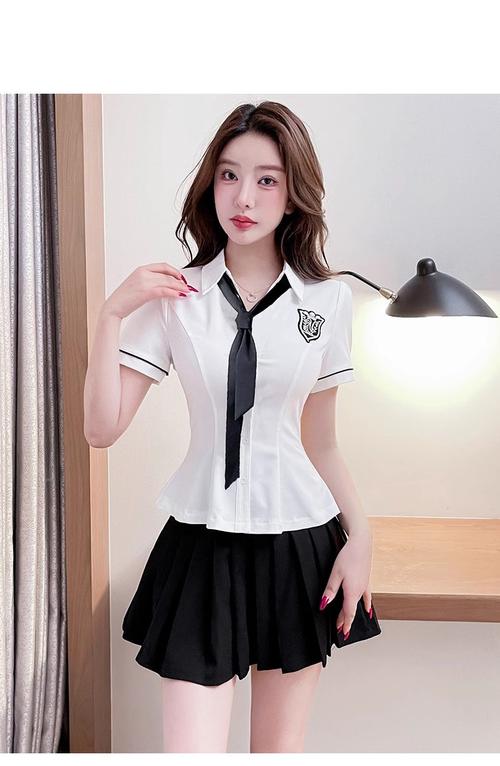 想玩在员工室与JK度过的日常？这里有最新下载