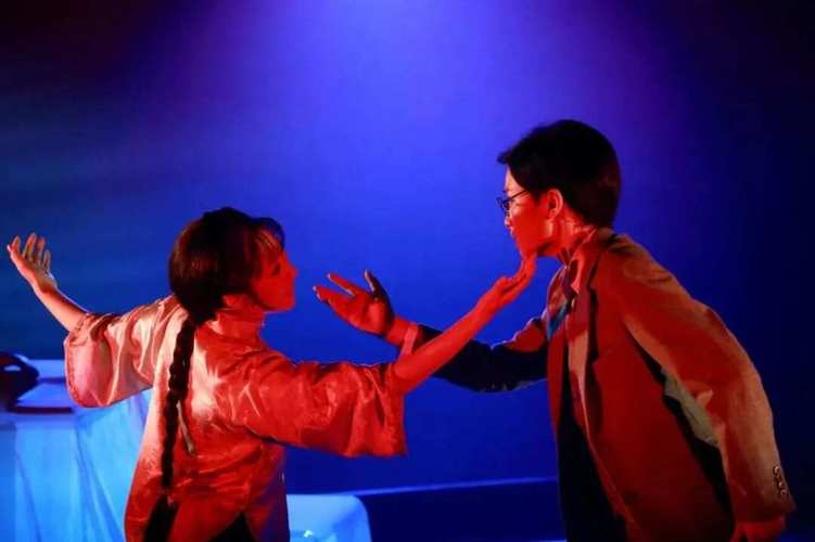 欲望的抉择安卓版下载：下载游戏，体验人生抉择！