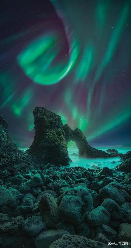 想看北极光？安卓下载就能实现！