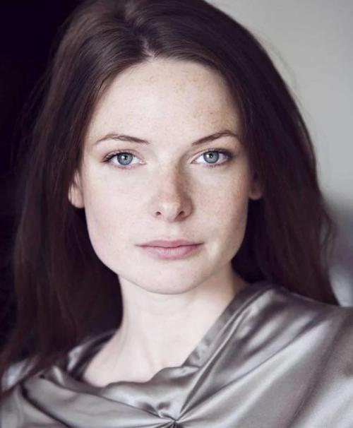 想看丽贝卡？这里提供最新更新地址！