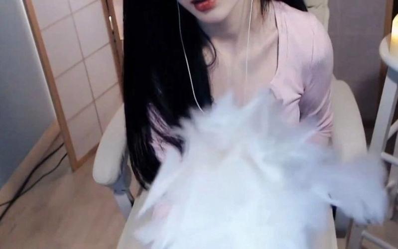 婉儿别闹汉化版更新了啥？快来看最新内容！