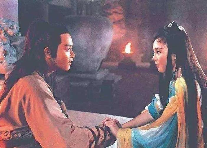 体验冰堂弘香的奴役：杨过游戏里的后宫生活