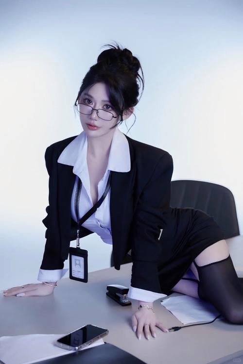 性感办公室汉化版最新更新内容怎么获取？三步快速下载指南！